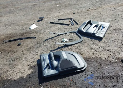 2021 Ram 1500 Big Horn 4X4 6'4 Box z USA, uszkodzony, nr VIN 1C6SRFBTXMN677579